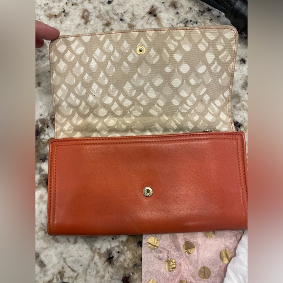 Chloe Wallet - Picture 3 of 6